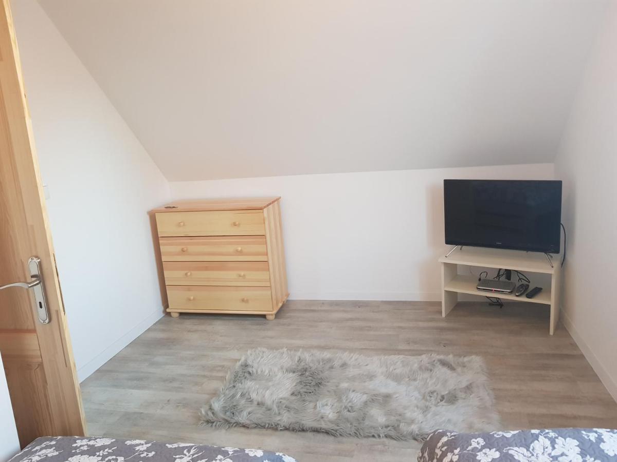 Chata Nad Rzeka Lipusz Exterior foto